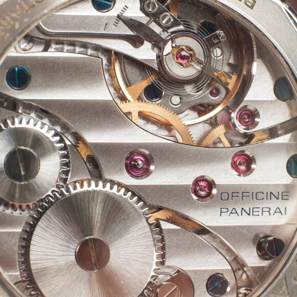 Panerai Luminor PAM 112 Convertible-Strap Watch - Picture 6 of 10